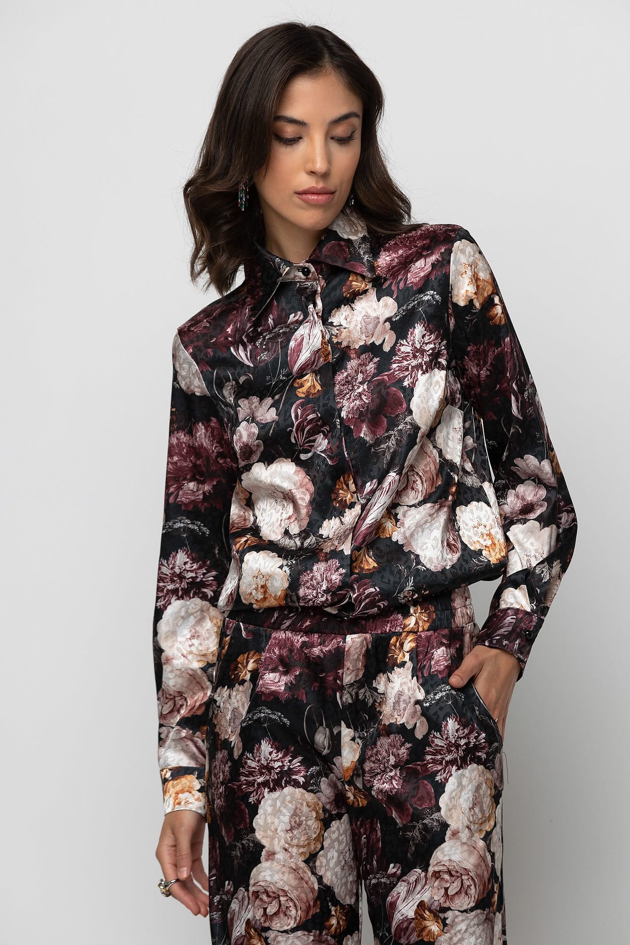 TOP/SHIRTS